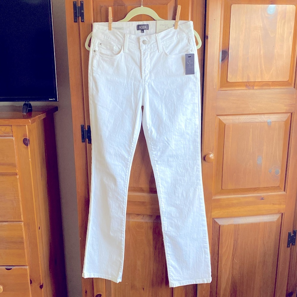 COPY - NYDJ size 2 OPTIC WHITE jeans.